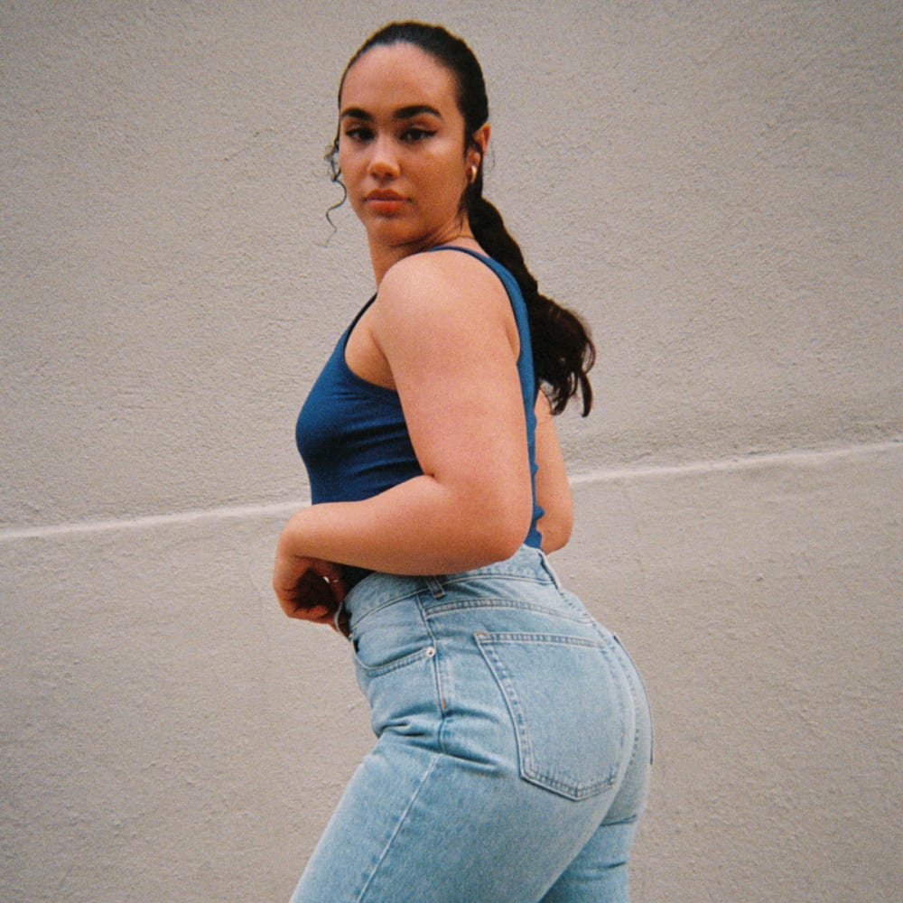 The '90s Cheeky Hourglass Jean | Vintage Sunbleached Blue | 26.5" Inseam