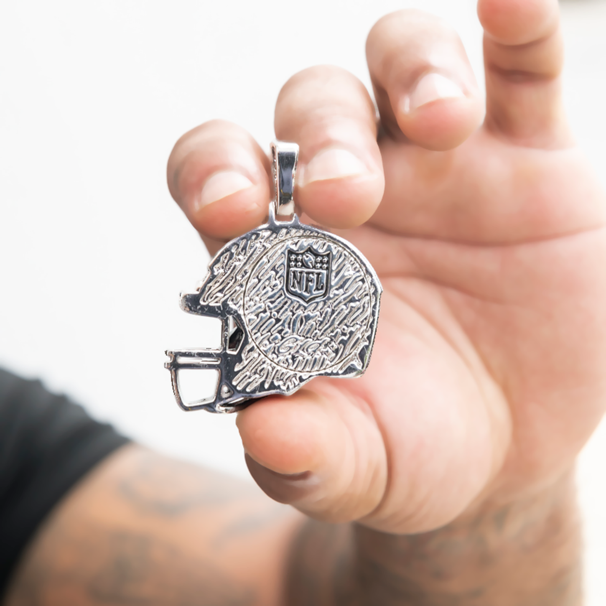 2025 Baltimore Ravens Team Helmet Pendant - White Gold