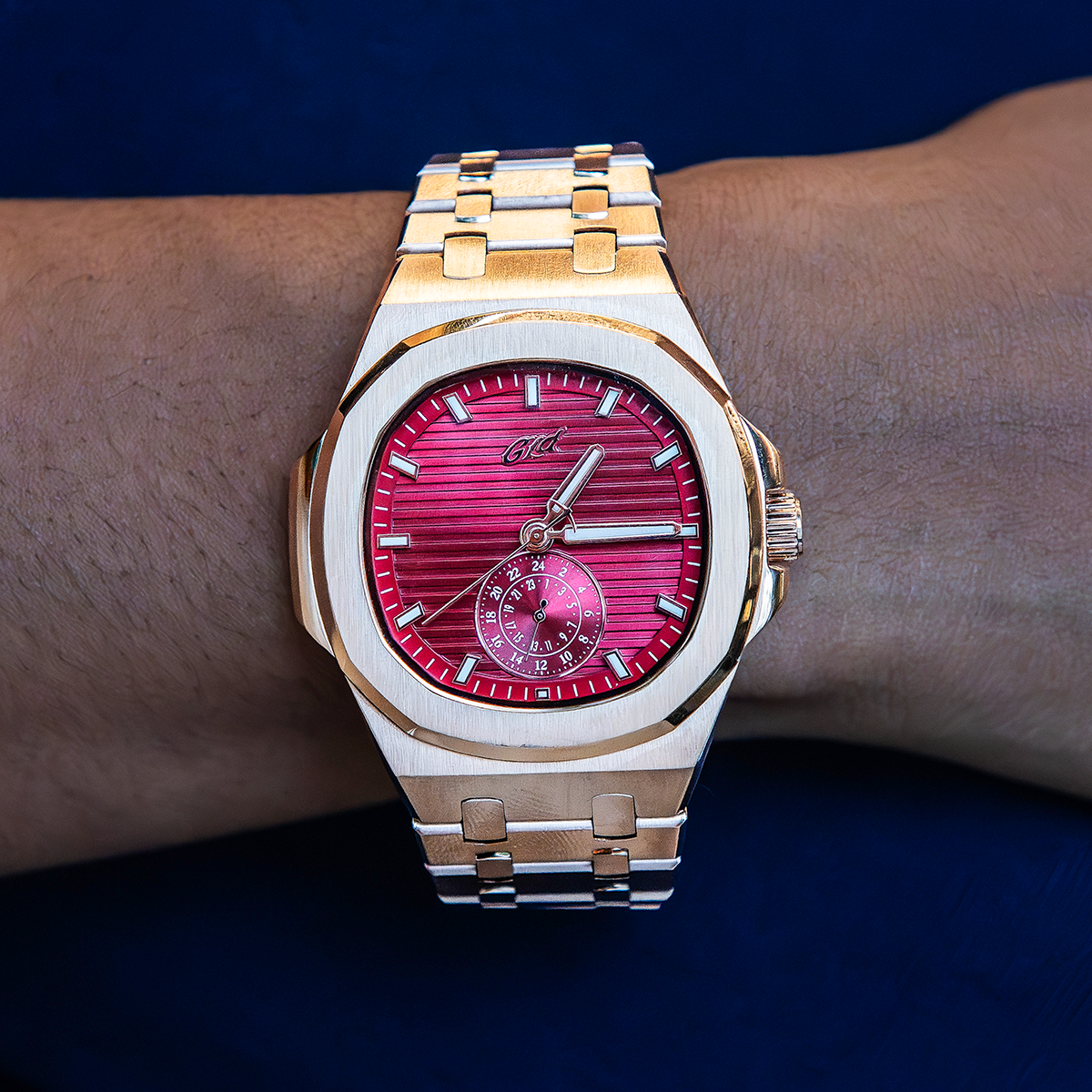 39MM Visionary Plain Case & Red Dial Watch - Rose Gold