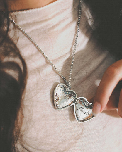 Tender Openable Locket Necklace