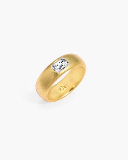 Hush Ring in Gold