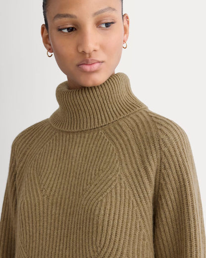Cocoon Turtleneck in Wool Cashmere | Toast