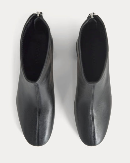 Leather Curved-Heel Boot | Black