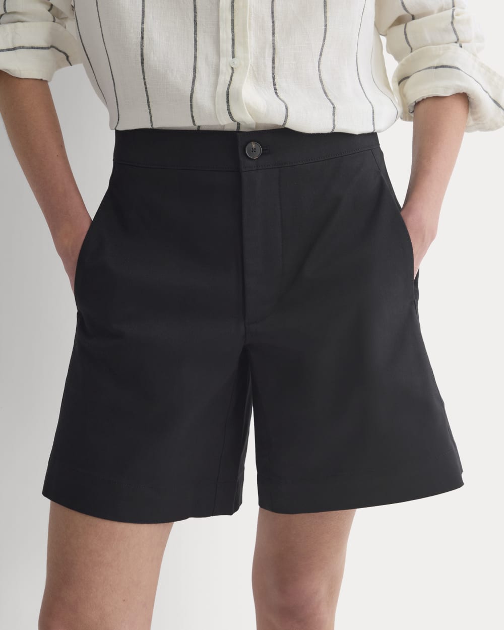 Side-Panel Tailored Short | Black