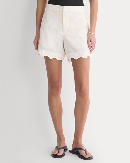 Scalloped Edge Short in Linen | Bone