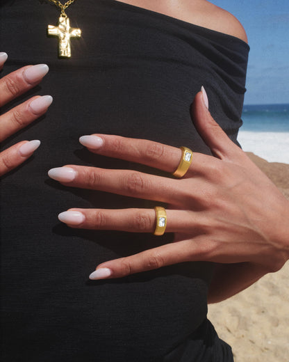 Hush Ring in Gold