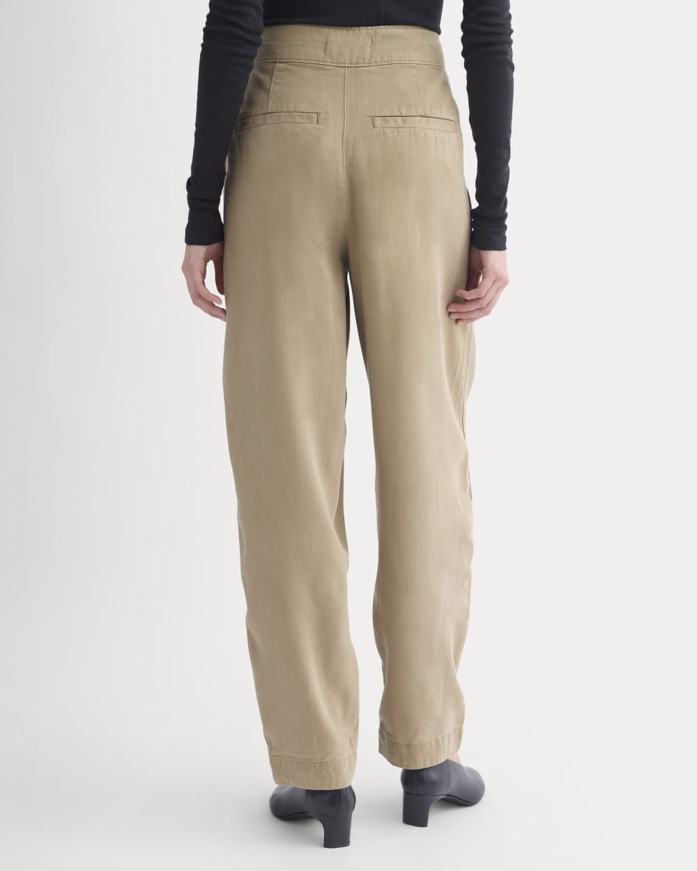 Patch Pocket Ballon Pant in Buttersoft | Chinchilla
