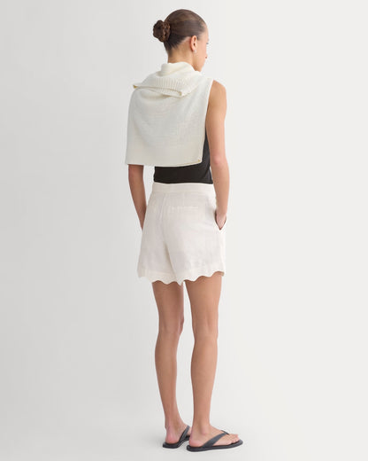 Scalloped Edge Short in Linen | Bone