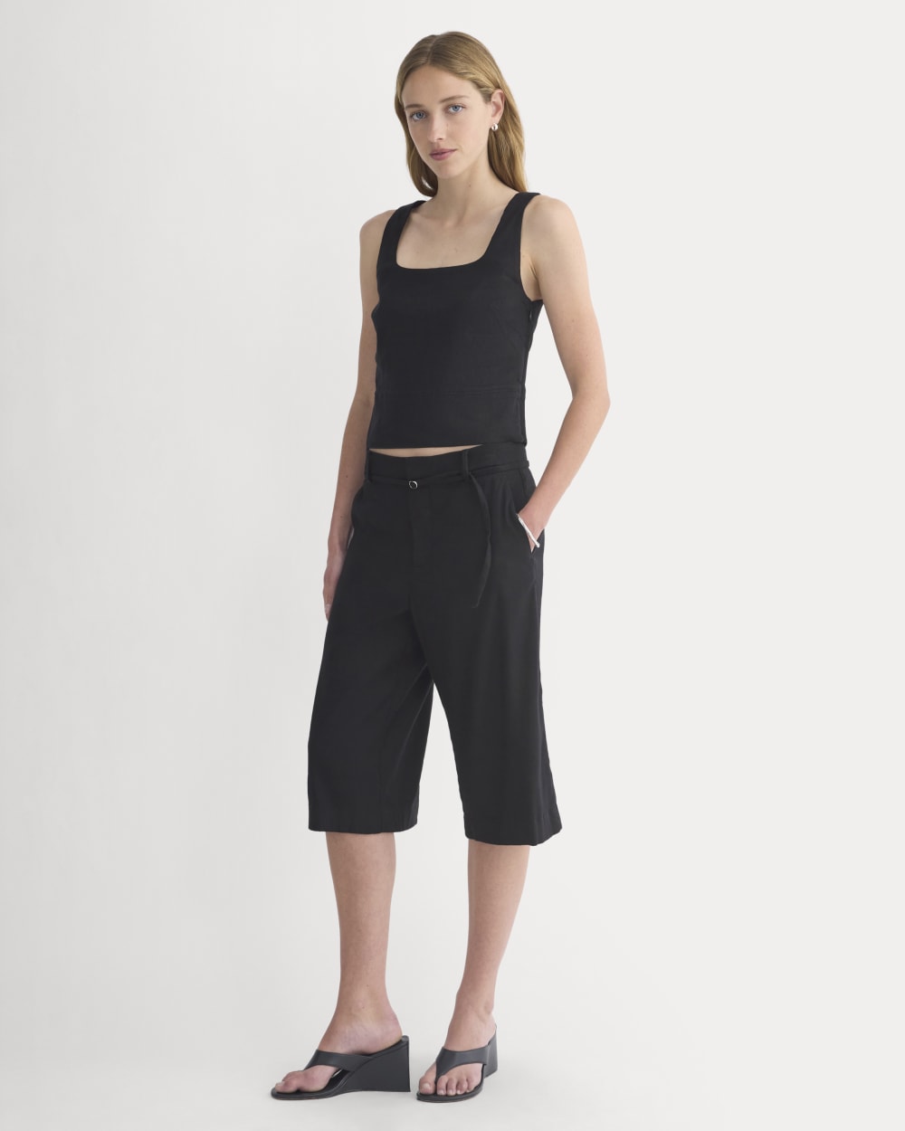 Square Tank in Stretch Linen | Black